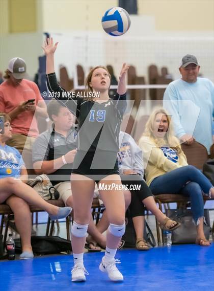 Thumbnail 1 in McMichael vs. Hixson photogallery.