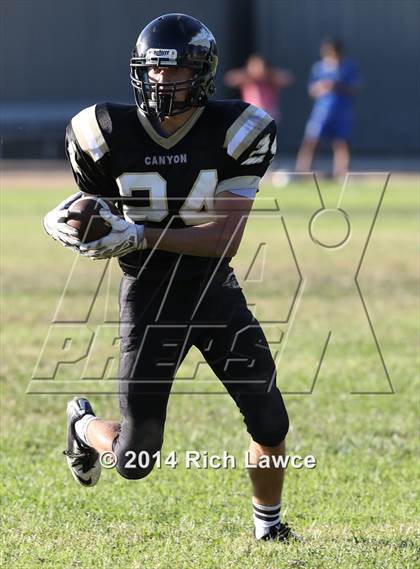 Thumbnail 1 in Esperanza vs. Canyon photogallery.