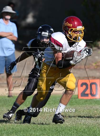 Thumbnail 1 in Esperanza vs. Canyon photogallery.