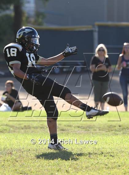 Thumbnail 2 in Esperanza vs. Canyon photogallery.