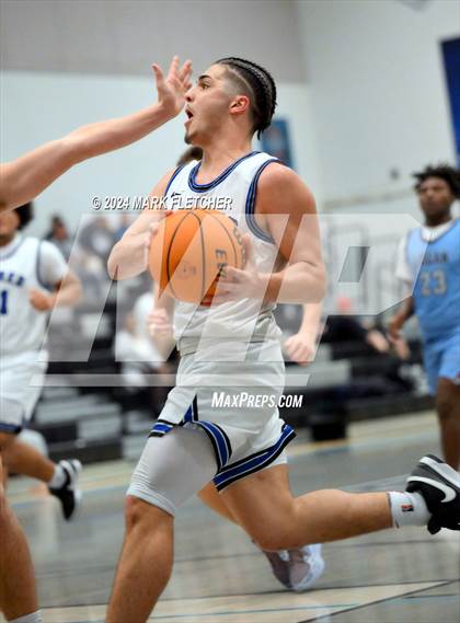 Thumbnail 3 in Hialeah vs Logan County (Daytona Beach Sunshine Classic) photogallery.
