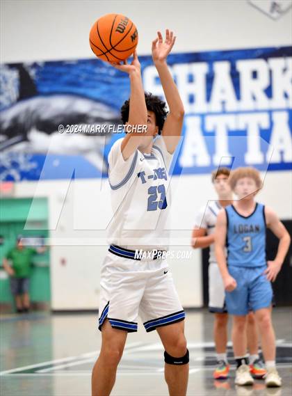 Thumbnail 3 in Hialeah vs Logan County (Daytona Beach Sunshine Classic) photogallery.