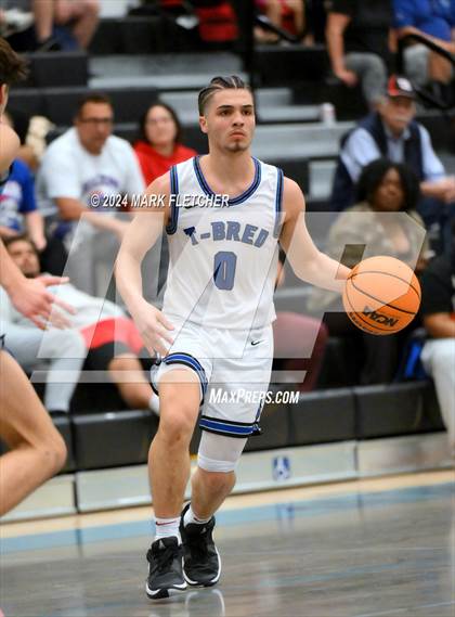 Thumbnail 3 in Hialeah vs Logan County (Daytona Beach Sunshine Classic) photogallery.