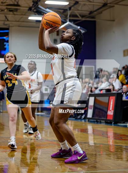 Thumbnail 2 in Chilton County vs Isabella (Chilton County Tournament Round 1) photogallery.