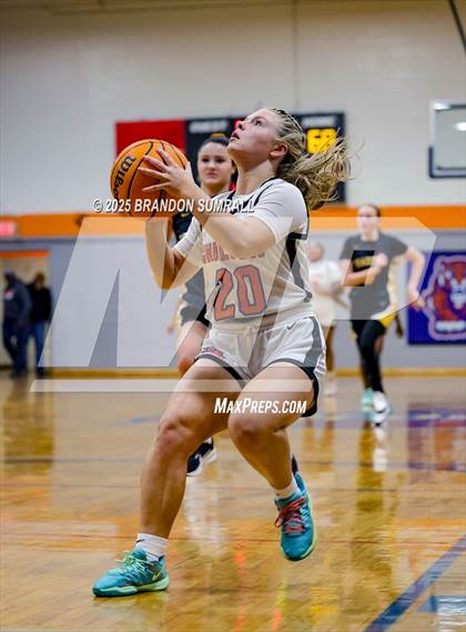Thumbnail 2 in Chilton County vs Isabella (Chilton County Tournament Round 1) photogallery.