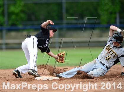 Thumbnail 2 in Amity Regional vs. Xavier (SCC Final) photogallery.