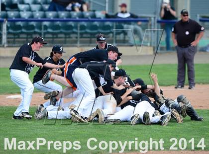 Thumbnail 2 in Amity Regional vs. Xavier (SCC Final) photogallery.