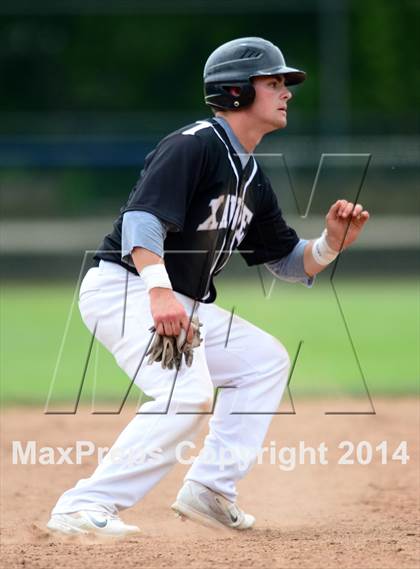 Thumbnail 3 in Amity Regional vs. Xavier (SCC Final) photogallery.