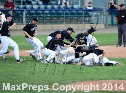 Thumbnail 3 in Amity Regional vs. Xavier (SCC Final) photogallery.