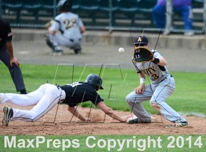 Thumbnail 1 in Amity Regional vs. Xavier (SCC Final) photogallery.