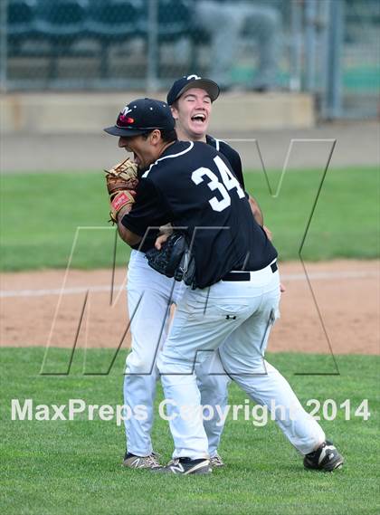 Thumbnail 3 in Amity Regional vs. Xavier (SCC Final) photogallery.