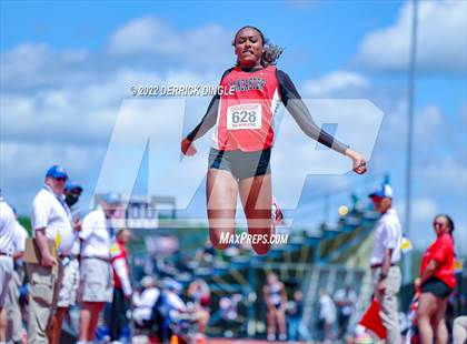 Thumbnail 3 in NYSPHSAA Outdoor Track & Field Championships (Triple Jump) photogallery.
