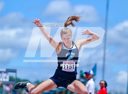 Thumbnail 3 in NYSPHSAA Outdoor Track & Field Championships (Triple Jump) photogallery.