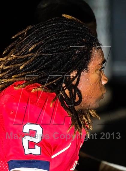 Thumbnail 3 in Foster vs. Dawson photogallery.