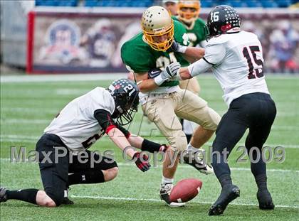 Thumbnail 3 in Bishop Feehan vs. Marblehead (MIAA Division III East Final)) photogallery.