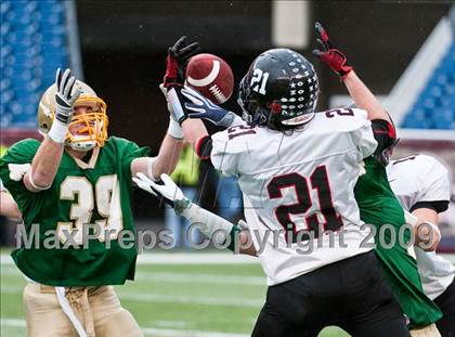 Thumbnail 2 in Bishop Feehan vs. Marblehead (MIAA Division III East Final)) photogallery.