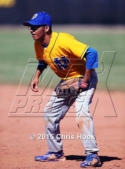 Thumbnail 2 in Palo Verde vs. Snowflake (Panther Invitational) photogallery.