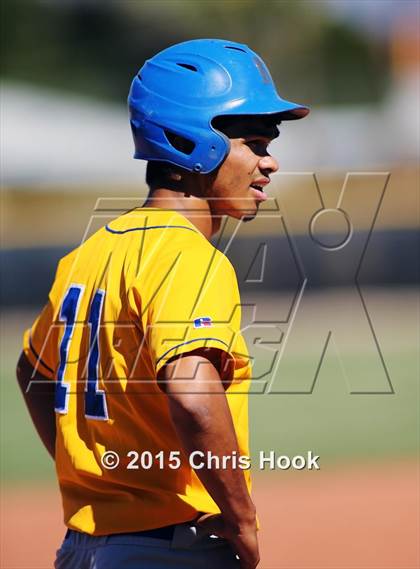 Thumbnail 3 in Palo Verde vs. Snowflake (Panther Invitational) photogallery.
