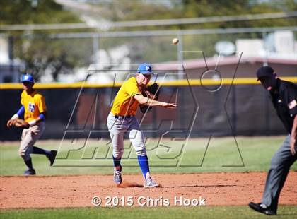 Thumbnail 2 in Palo Verde vs. Snowflake (Panther Invitational) photogallery.