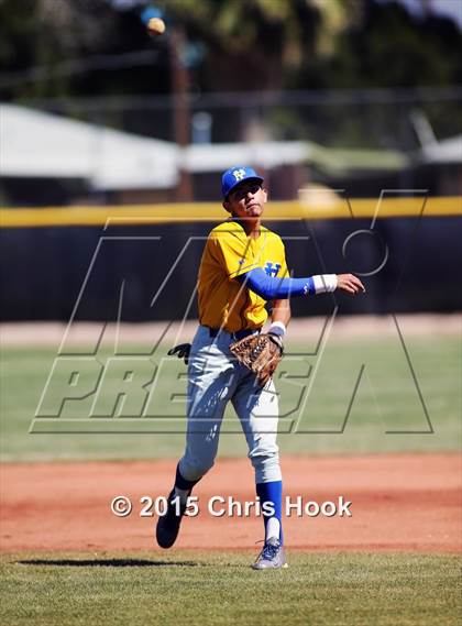 Thumbnail 1 in Palo Verde vs. Snowflake (Panther Invitational) photogallery.