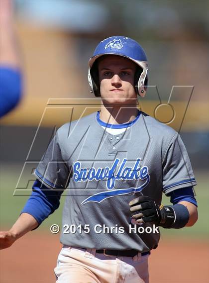 Thumbnail 3 in Palo Verde vs. Snowflake (Panther Invitational) photogallery.