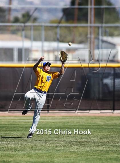 Thumbnail 3 in Palo Verde vs. Snowflake (Panther Invitational) photogallery.