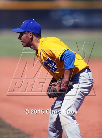 Thumbnail 3 in Palo Verde vs. Snowflake (Panther Invitational) photogallery.