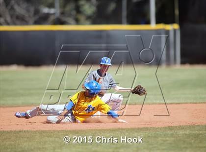 Thumbnail 3 in Palo Verde vs. Snowflake (Panther Invitational) photogallery.