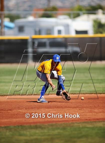 Thumbnail 3 in Palo Verde vs. Snowflake (Panther Invitational) photogallery.