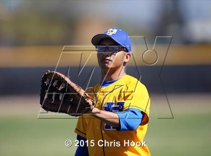 Thumbnail 3 in Palo Verde vs. Snowflake (Panther Invitational) photogallery.