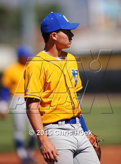 Thumbnail 2 in Palo Verde vs. Snowflake (Panther Invitational) photogallery.