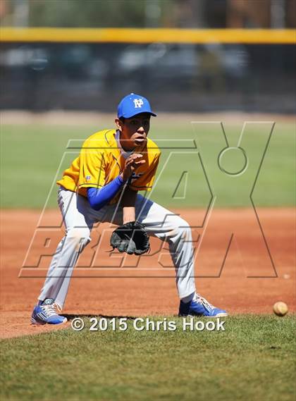 Thumbnail 2 in Palo Verde vs. Snowflake (Panther Invitational) photogallery.