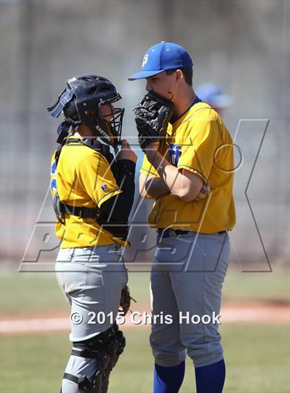 Thumbnail 3 in Palo Verde vs. Snowflake (Panther Invitational) photogallery.