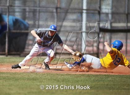 Thumbnail 3 in Palo Verde vs. Snowflake (Panther Invitational) photogallery.