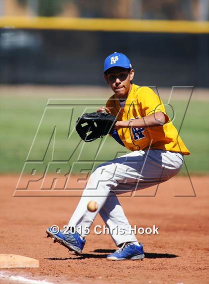 Thumbnail 2 in Palo Verde vs. Snowflake (Panther Invitational) photogallery.