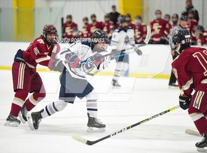 Thumbnail 3 in Gloucester Catholic @ St. Augustine Prep photogallery.