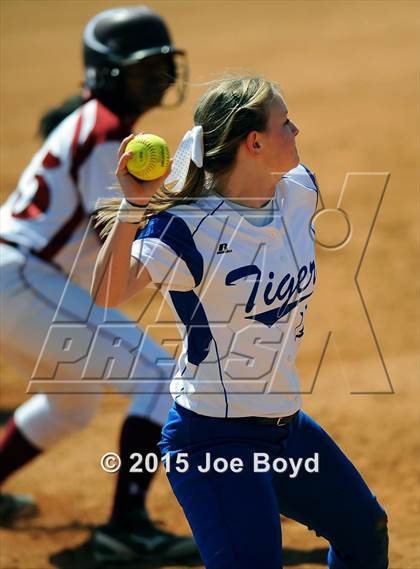 Thumbnail 1 in Auburn vs. Sparkman photogallery.