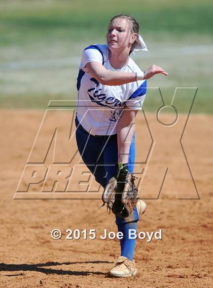 Thumbnail 3 in Auburn vs. Sparkman photogallery.