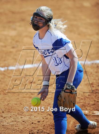 Thumbnail 2 in Auburn vs. Sparkman photogallery.