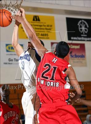 Thumbnail 2 in Diamond Ranch vs. Hoover (Johnnie Cochran Classic) photogallery.