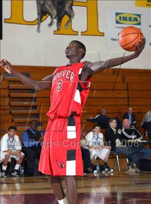 Thumbnail 2 in Diamond Ranch vs. Hoover (Johnnie Cochran Classic) photogallery.