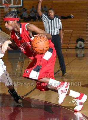 Thumbnail 2 in Diamond Ranch vs. Hoover (Johnnie Cochran Classic) photogallery.