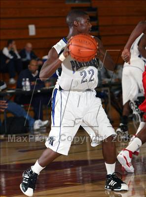 Thumbnail 3 in Diamond Ranch vs. Hoover (Johnnie Cochran Classic) photogallery.