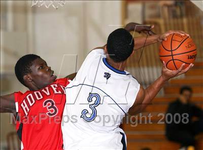 Thumbnail 2 in Diamond Ranch vs. Hoover (Johnnie Cochran Classic) photogallery.