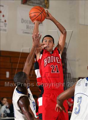 Thumbnail 1 in Diamond Ranch vs. Hoover (Johnnie Cochran Classic) photogallery.