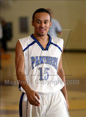 Thumbnail 2 in Diamond Ranch vs. Hoover (Johnnie Cochran Classic) photogallery.