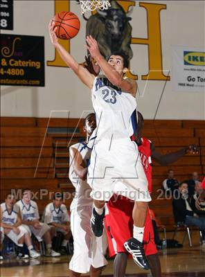Thumbnail 3 in Diamond Ranch vs. Hoover (Johnnie Cochran Classic) photogallery.