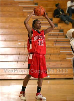 Thumbnail 2 in Diamond Ranch vs. Hoover (Johnnie Cochran Classic) photogallery.