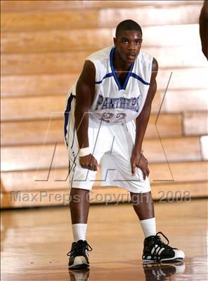 Thumbnail 3 in Diamond Ranch vs. Hoover (Johnnie Cochran Classic) photogallery.