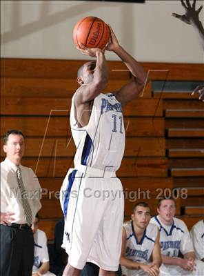 Thumbnail 2 in Diamond Ranch vs. Hoover (Johnnie Cochran Classic) photogallery.